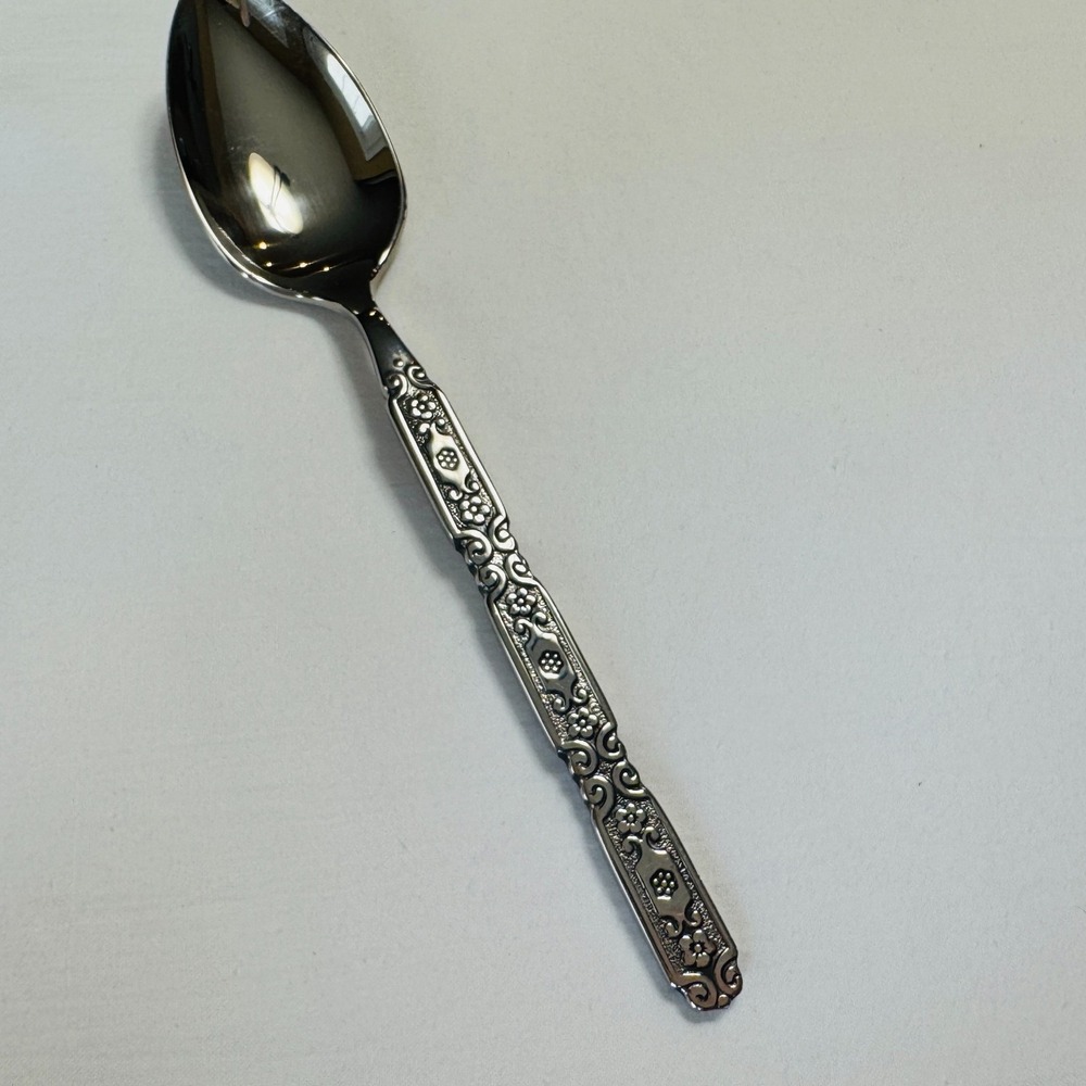 Oneida *Heirloom* RAPHAEL Cube Mark Teaspoon - Picture 2 of 7